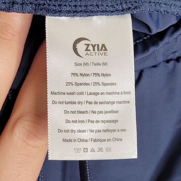 Zyia Active Navy Everywhere Ankle Pants MEDIUM EUC Nylon - Picture 7 of 7